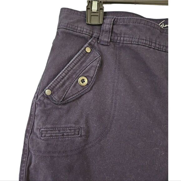 Gloria Vanderbilt All Around Slimming Effect Cargo Capri Pants Navy Blue Sz 10P - Picture 2 of 12